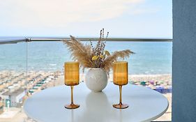 Paradise Sea View 2Bd Apt Spa N Pools Beach Resort